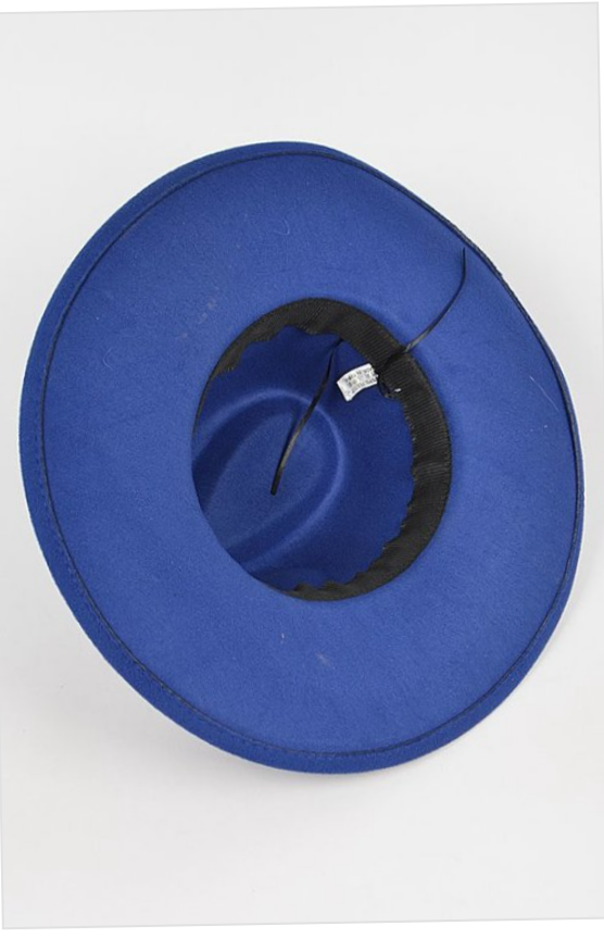 Causal Gold Chain Hats